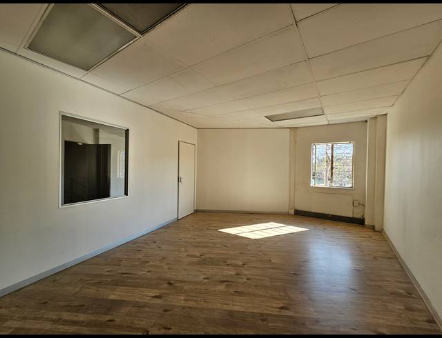 759M² WAREHOUSE TO LET IN LINBRO PARK
